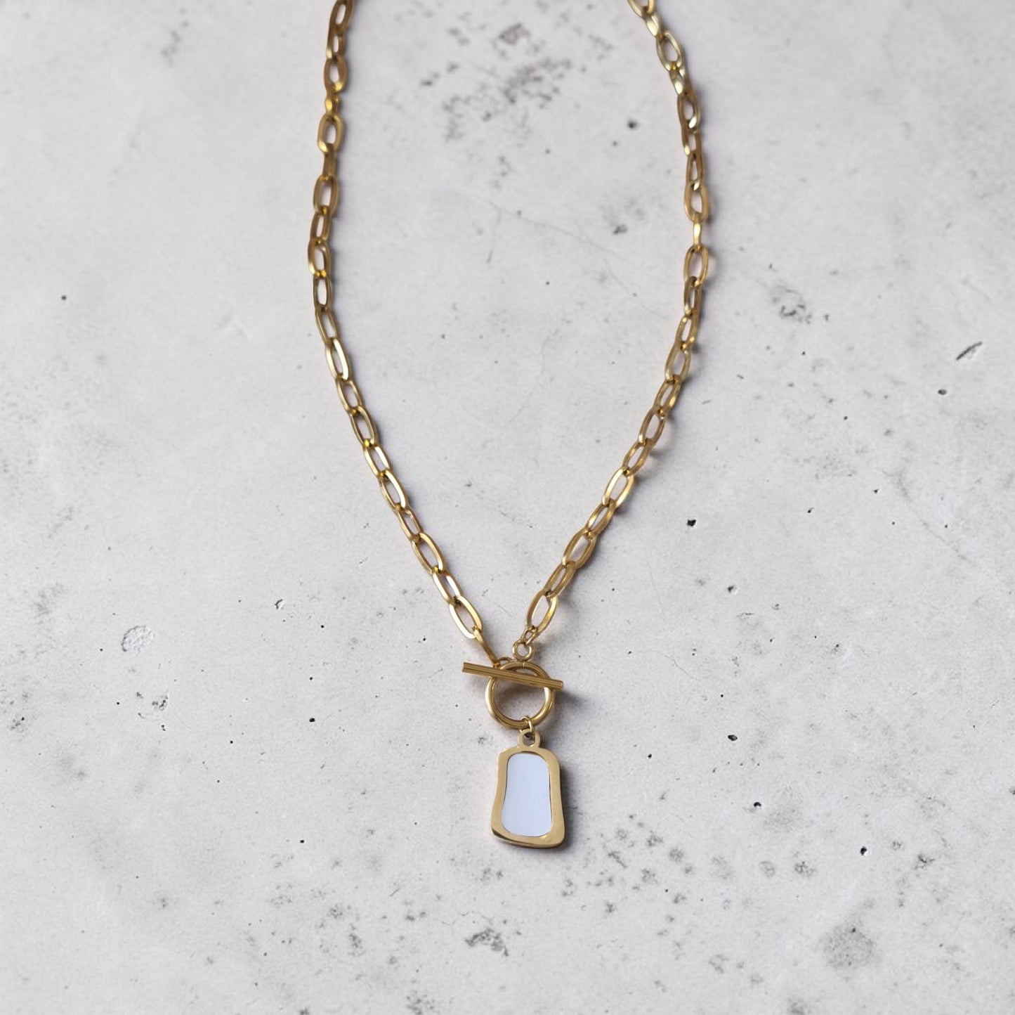 Collier BIA