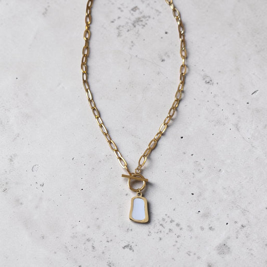 Collier BIA